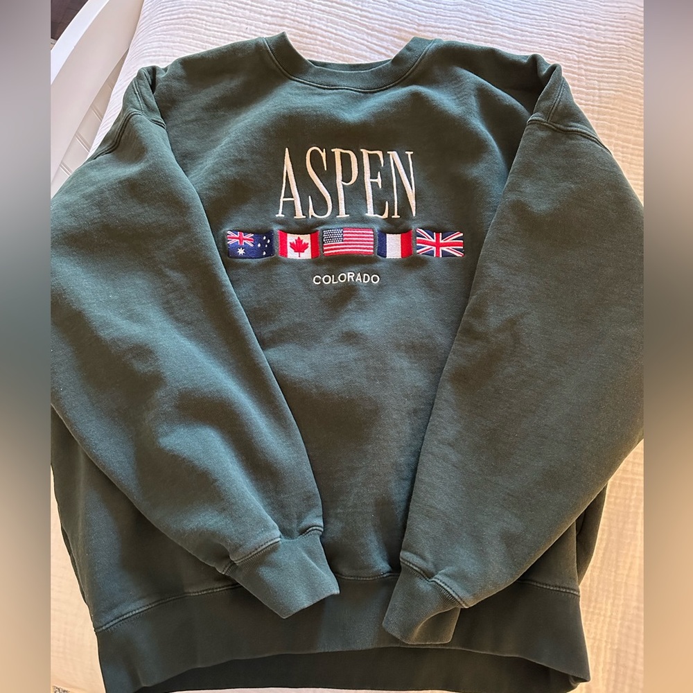 Brandy Melville sweatshirt!